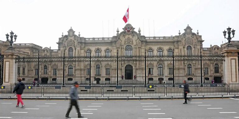 Instamos al presidente a observar las leyes que favorecen la impunidad frente a violaciones de derechos humanos